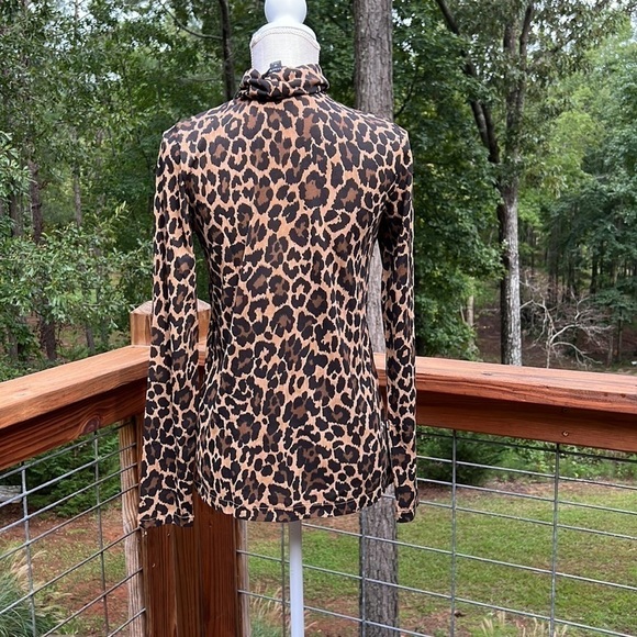 J. Crew Leopard Print High Neck Long sleeve Blouse Size M NWT Mob Wife Stretchy - Picture 7 of 7